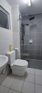 TRAVELLERS' ROOM JrMaster Near KLiA SiC at UmahSinggah NamTiga - 5