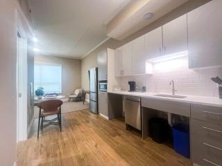 414 Modern Brand New Studio Apartment - 6