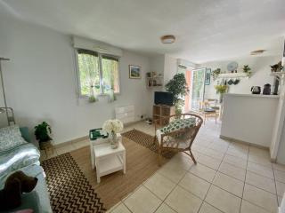 Cambo T2 rénové, 2 couchages, balcon, Wi-Fi - FR-1-495-155 - 9