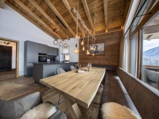 Chalet with ski access, Neukirchen - 2