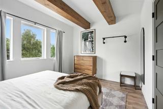 Kerns 6BR - New Spanish Style Group Stay - 1