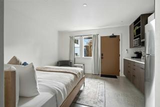 Adelynn Studio - Spanish Style in Hip Kerns - 1