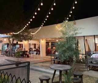 The Nine Bed & Restaurant - 7