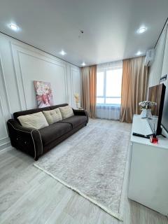 Bright apartment with modern renovation 5 Minutes from MEGA Mall - 2