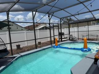 3 bedroom home with private pool - 9
