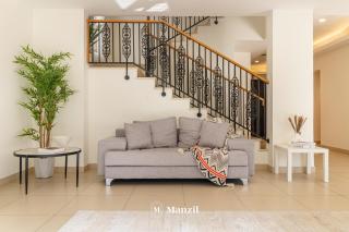 Manzil - 4BR Villa in Prime Location with Private Garden - 7