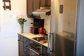 Blue Rose Two Bedroom Apartment with Balcony and Free Parking near Old Town - 2