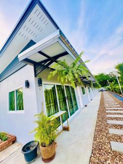 โศภิษฐ์ เฮาส์ Sopit House - 2
