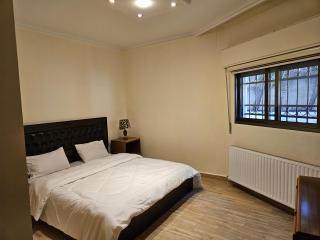 3 Bedroom Apartment in a quiet area - 3