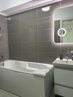 Marina Residence 2 - 4