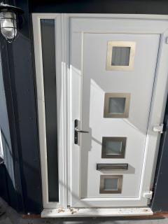 Modern 2-Bed Flat Near Newcastle City Centre PTK - 3