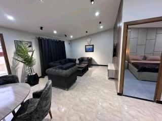 2 Bedroom Luxury Flat - 0