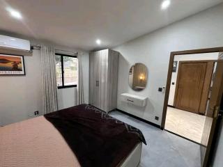 2 Bedroom Luxury Flat - 7