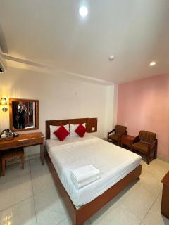 Valen Hotel - Bui Vien Street - 9