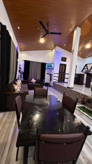 Hill Top Villa - 3