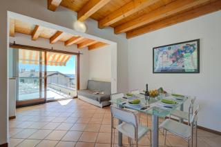 Eden House - Terrace & View Lake - Happy Rentals - 6