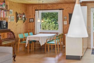 Hyggeligt Sommerhus På Naturgrund Tæt På Dybesø - 2