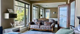 Waterfront Escape in Nanoose Bay with breakfast - 8