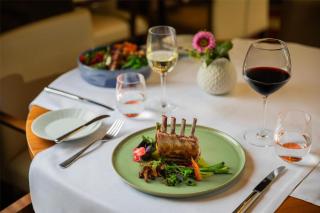 Hilton Frankfurt Airport - 3