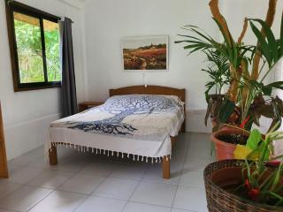 Novelyn's Seaview Villa - 7