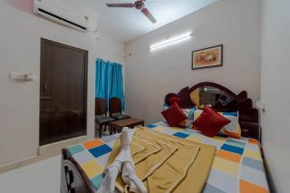 VARSHA PALACE, Near Rock Beach and Manakula Vinayagar Temple, White Town, Pondicherry - 4