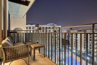 Elegant Apartment near Miracle Garden with Pool & Gym Access - 7