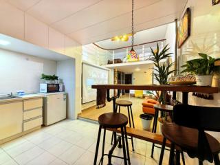 Shanghai Hills & Aromahome Terrace Loft with 4K projector clsoe to line 9&12 - 0