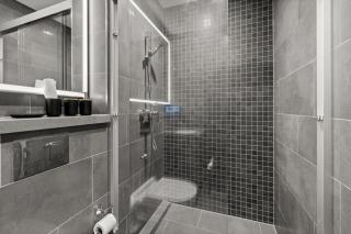 Bright, Breezy and Central 1BR with Extra Room - 6