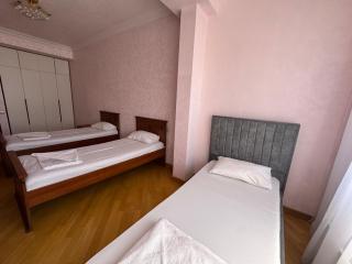 Downtown Yerevan Grand Stay - 3 Bedrooms & 2 bathrooms,200 SQM - 4