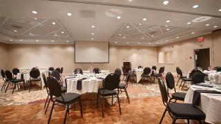 Best Western Parkway Hotel Toronto North - Richmond Hill - 2
