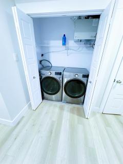 Luxury 3-Bedroom Full House Near Magnetic Hill - 9