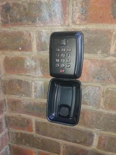 48 Harper Road Beckton - 2