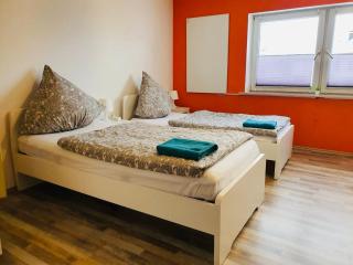 BB Crew House - 6