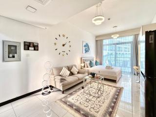 Luxury Studio Getaway in Crystal Residence JVC - 9