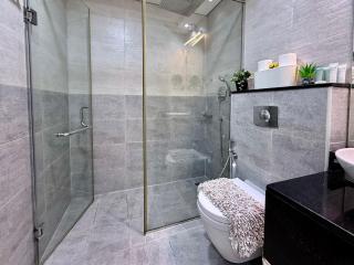 Luxury Studio Getaway in Crystal Residence JVC - 8