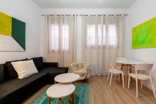 Precioso Apartamento con patio privado - 8