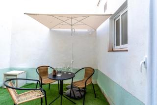 Precioso Apartamento con patio privado - 3