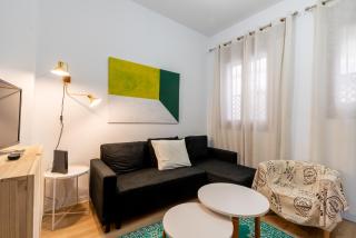Precioso Apartamento con patio privado - 1