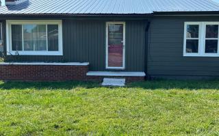 Spacious Renovated Ranch Retreat - Tackett Creek - 0