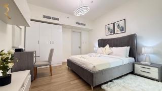 Raha Loft Trend 1BR - Stylish Stay with Pool & Gym Near Al Raha Mall & Beach - 1