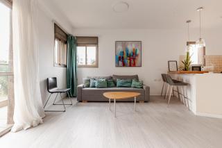 Breezhouse Mamad Yona Beach Residence - 0