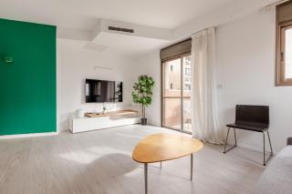Yona Beach Apartments - 5