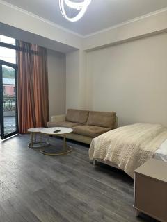 Alvina Terrace - 0