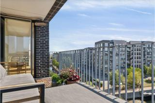 Modern 2BR Waterfront Apt - 1