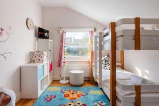 Family Home for Kids with Garden in Fulham - 9