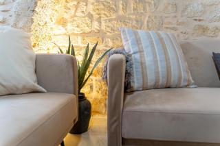 The Storybook Maisonette - 6