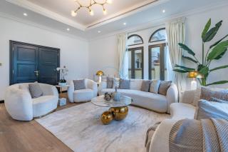 Premier Beachside Villa with Community Pool Access, Perfectly Located Near Nakheel Mall, the Monorail, and Aquaventure Waterpark, Canal Cove, Palm Jumeirah by Deluxe Holiday Homes - 7