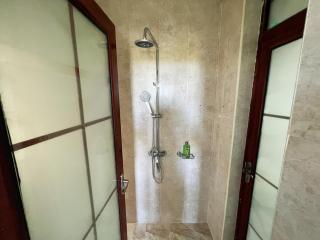 JV Stylish 1-Bed Dar es Salaam - 4