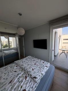 Stylish Apt with AC & Balcony - 8