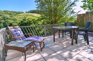 Finest Retreats - Upper Deck - 6